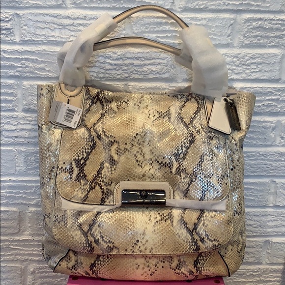 🌟 NWT- Limited Ed. Kristin Embossed Python Tote - Picture 2 of 10